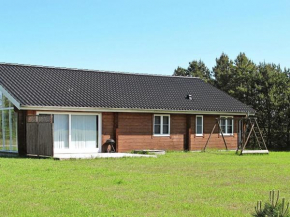 Three-Bedroom Holiday home in Væggerløse 15